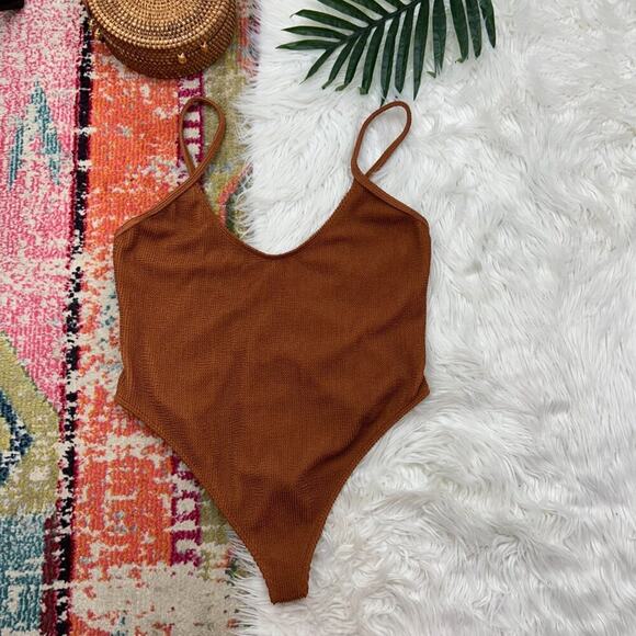 NEW Good American Brown Smock Textured One Piece Swimsuit Plus Size 5/6 2XL/3XL - Picture 1 of 6